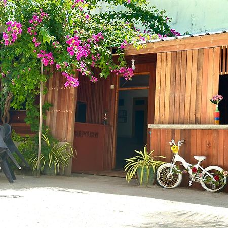 Leisure Inn Guest House Bodufolhudhoo Luaran gambar
